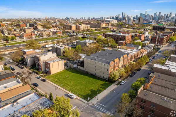 2452 W Harrison Street, Chicago, IL 60612