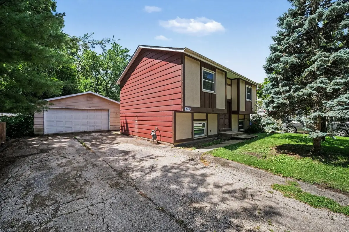 528 E Stimmel Street, West Chicago, IL 60185 - #1