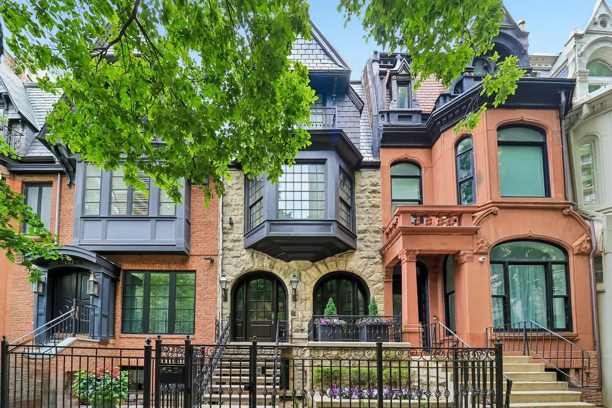 111 E Bellevue Place, Chicago, IL 60611 - #1