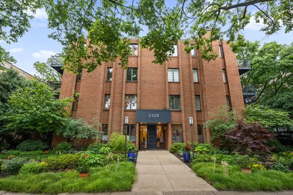 2320 Central Street #401, Evanston, IL 60201