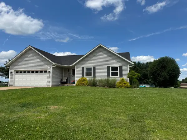 1204 NE 5th Avenue, Aledo, IL 61231