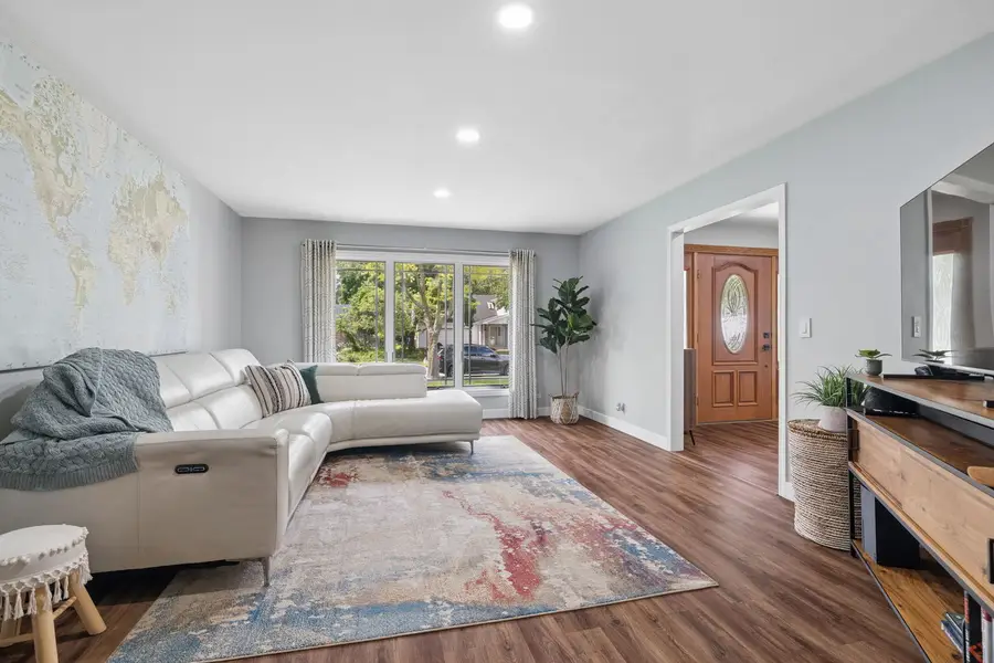 616 Edward Road, Naperville, IL 60540 - #3