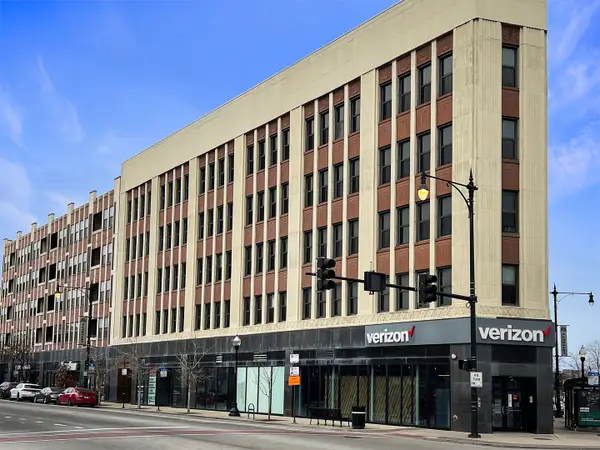 4015 N Milwaukee Avenue #410, Chicago, IL 60641