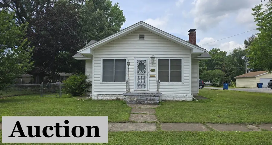 602 S Vicksburg Street, Marion, IL 62959 - #2