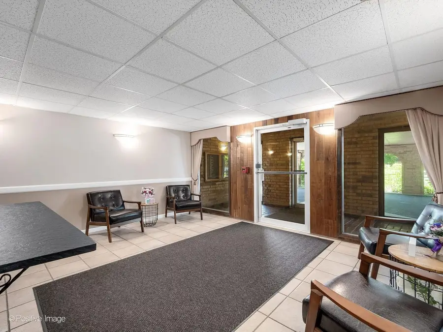 8025 Woodglen Lane #306, Downers Grove, IL 60516 - #3