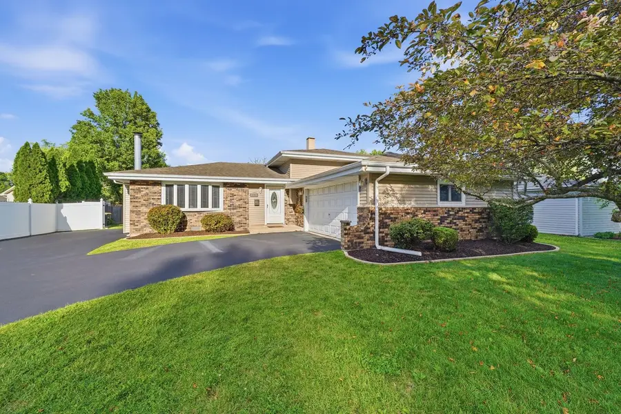18837 W Louise Drive, Lansing, IL 60438 - #2
