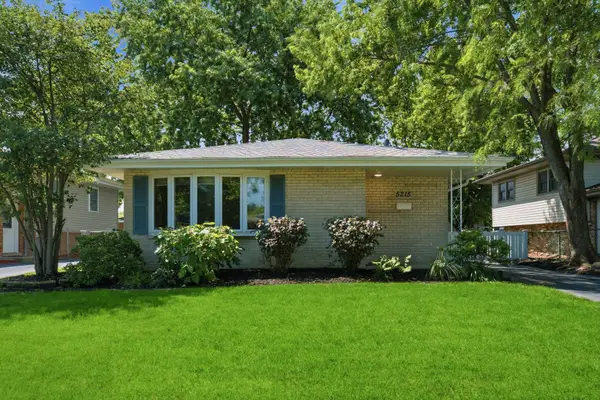 5215 138th Place, Crestwood, IL 60418