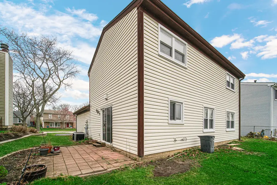 593 Iroquois Trail, Carol Stream, IL 60188 - #3