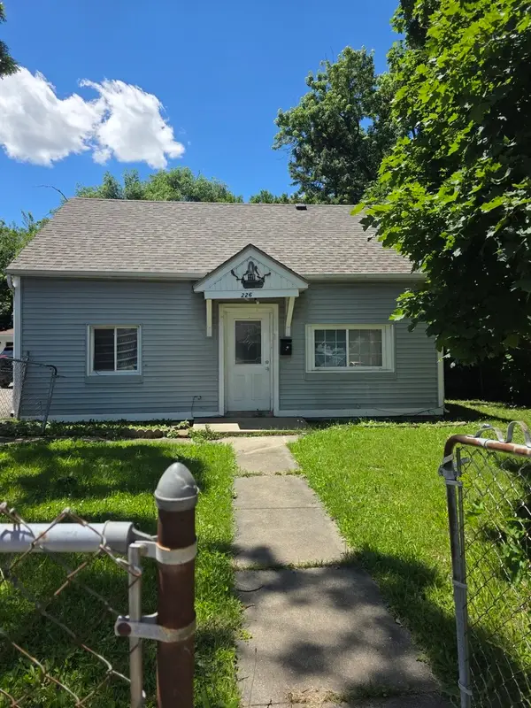 226 N Farnsworth Avenue, Aurora, IL 60505