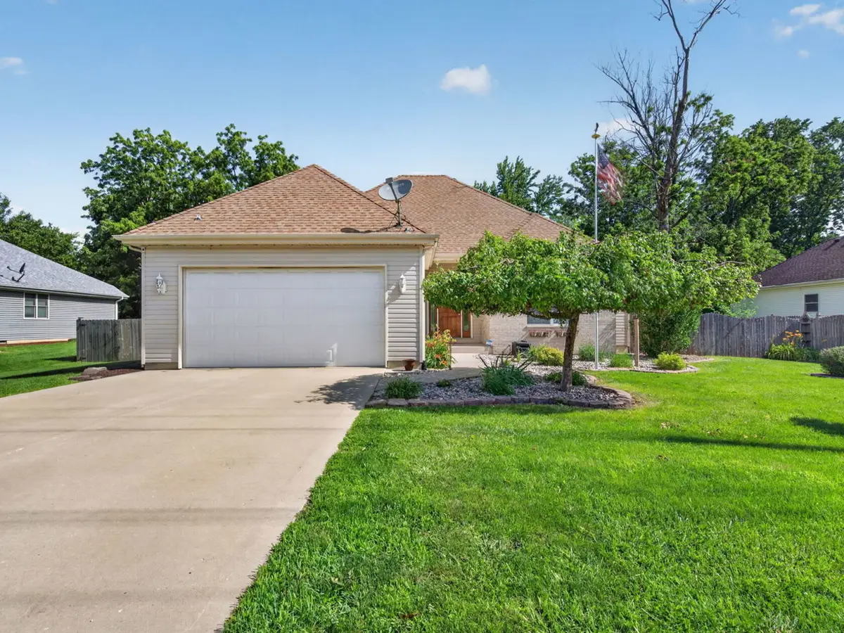 878 W Kennedy Road, Braidwood, IL 60408 - #1