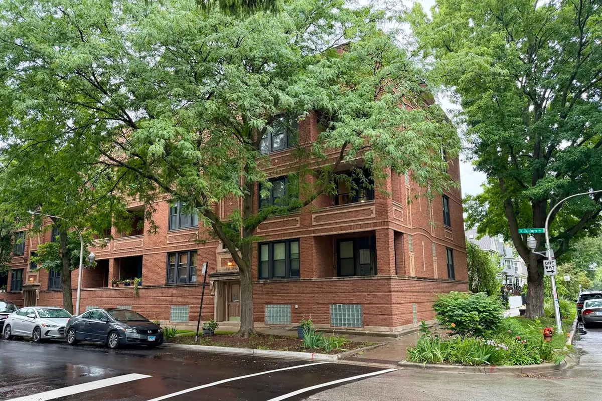 3102 W Cullom Avenue #3W, Chicago, IL 60618 - #1