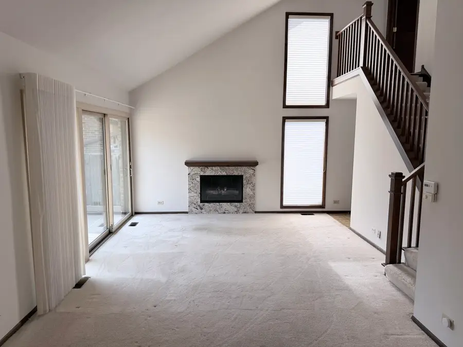 12 Kent Court, Willowbrook, IL 60527 - #3