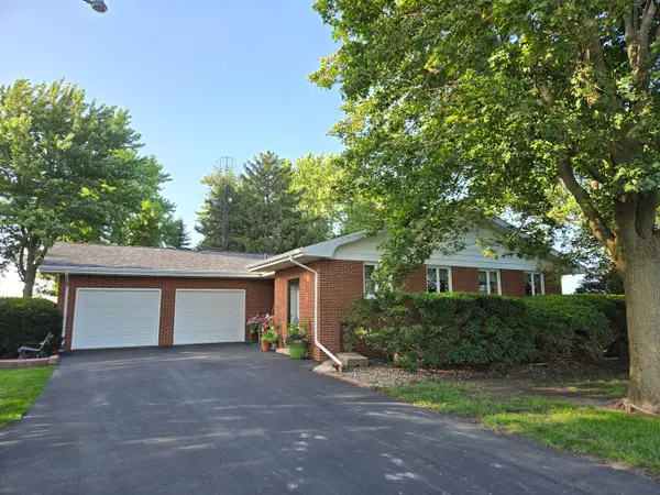 41294 E 100 North Road, Bellflower, IL 62174