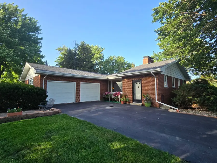 41294 E 100 North Road, Bellflower, IL 62174 - #2