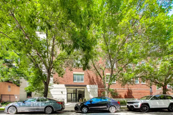 2330 W St Paul Avenue #401, Chicago, IL 60647