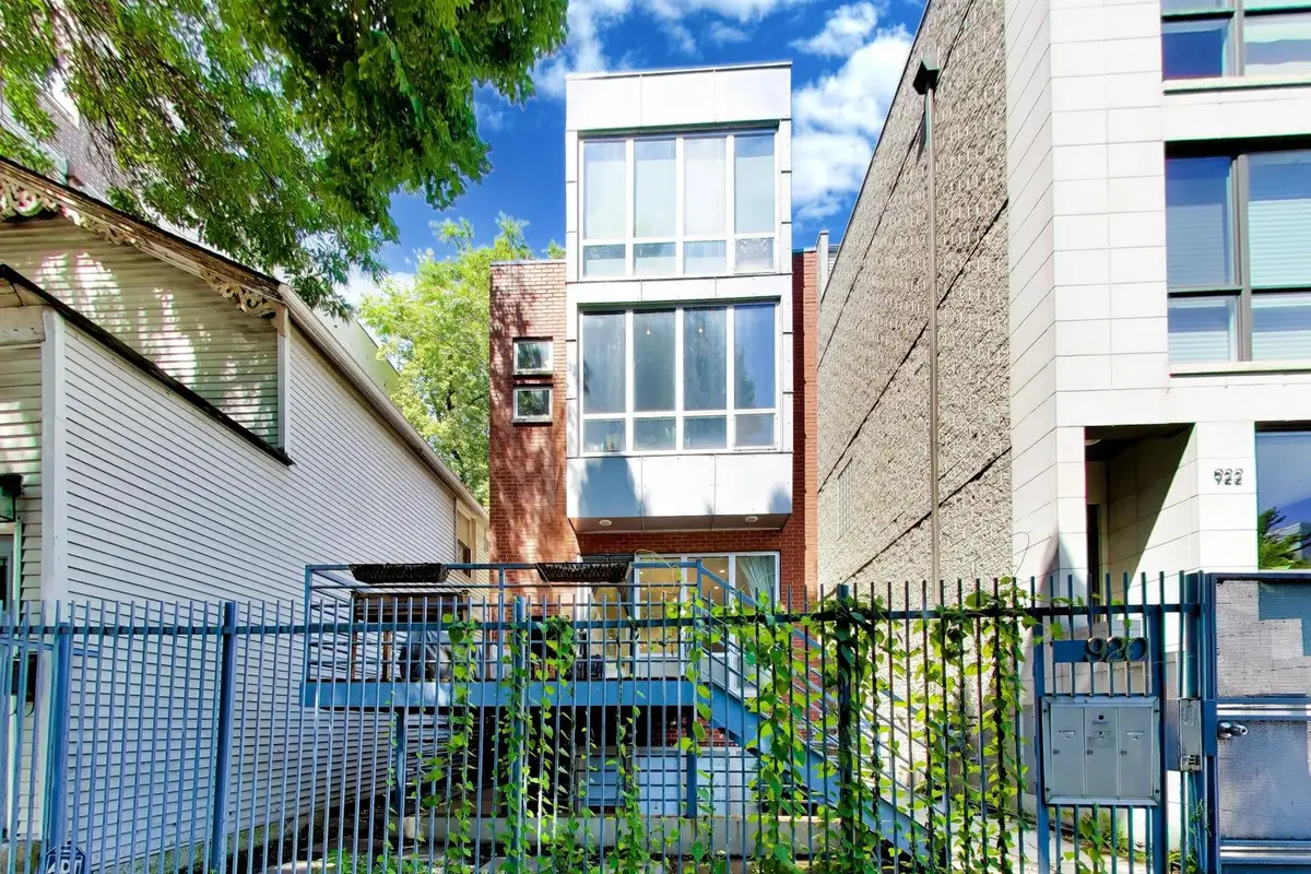 920 N Hermitage Avenue #1F, Chicago, IL 60622 - #1