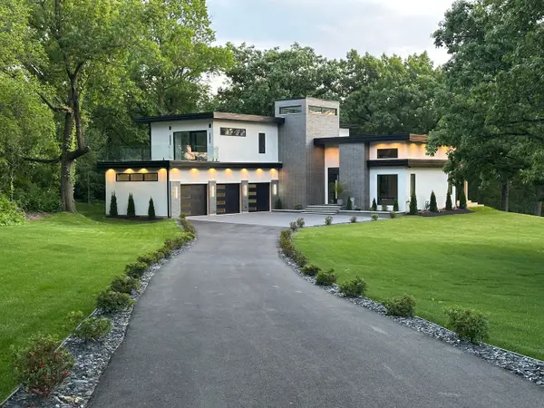 12900 S 86th Avenue, Palos Park, IL 60464
