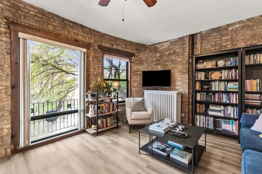 7021 N Sheridan Road #2, Chicago, IL 60626 - #3