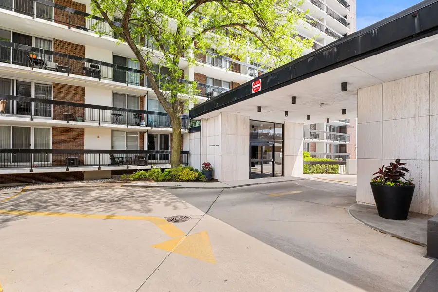 5901 N Sheridan Road #2C, Chicago, IL 60660 - #3