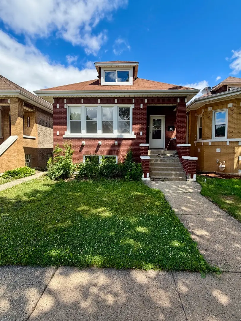 5216 W Melrose Street, Chicago, IL 60641 - #1