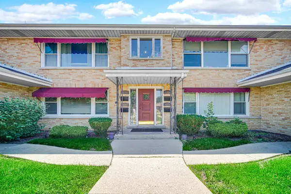 1551 Balmoral Avenue #1551, Westchester, IL 60154