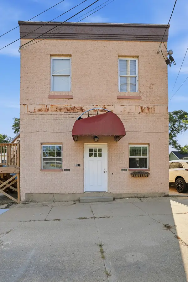 721 N Brinton Avenue, Dixon, IL 61021