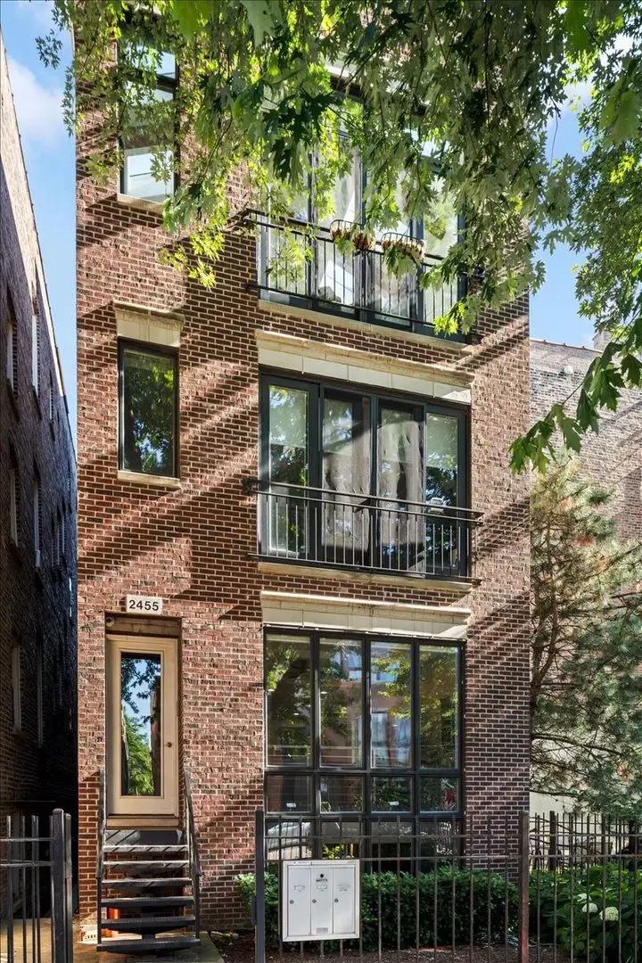 2455 W Walton Street #1, Chicago, IL 60622 - #1
