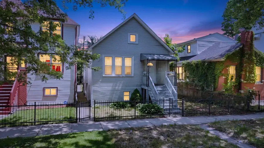 7931 S Muskegon Avenue, Chicago, IL 60617 - #3