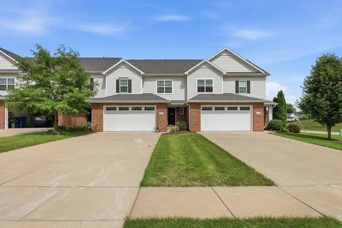 4465 W Slate Creek Drive, Bettendorf, IA 52722 - #1