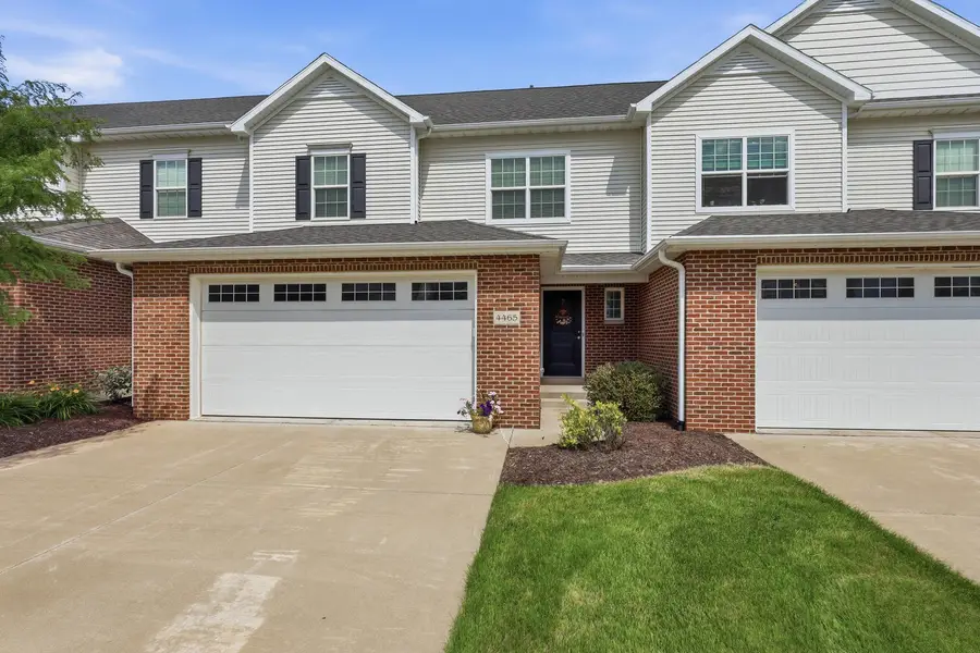 4465 W Slate Creek Drive, Bettendorf, IA 52722 - #3