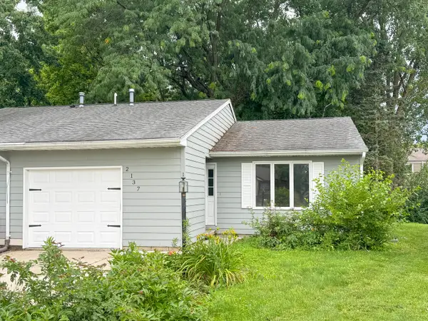 2137 Ivy Court, Champaign, IL 61821