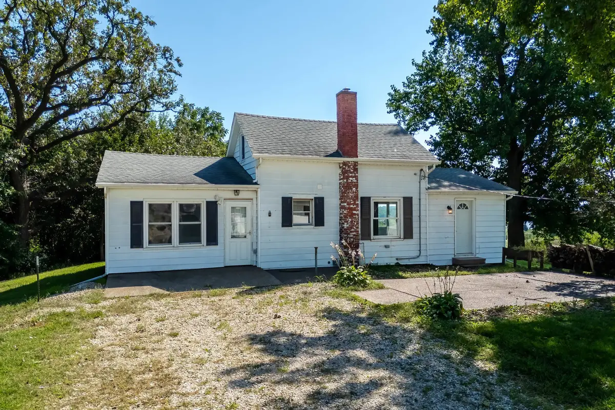 27990 235th Street, Le Claire, IA 52753 - #1
