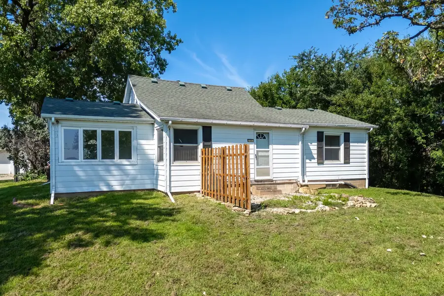 27990 235th Street, Le Claire, IA 52753 - #2