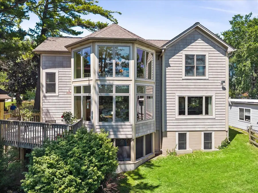113 Hilltop Drive, Lake In The Hills, IL 60156 - #2