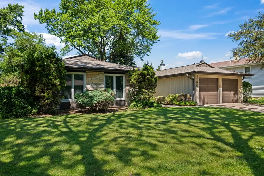 190 S Circle Avenue, Bloomingdale, IL 60108 - #2
