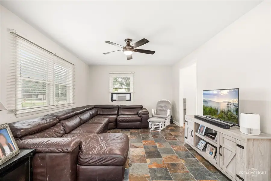 1108 Edwards Avenue, Saint Charles, IL 60174 - #3