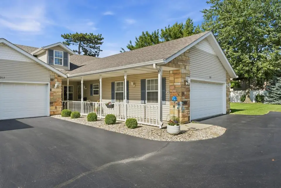 2267 Whispering Oaks Court, Highland, IN 46322 - #1