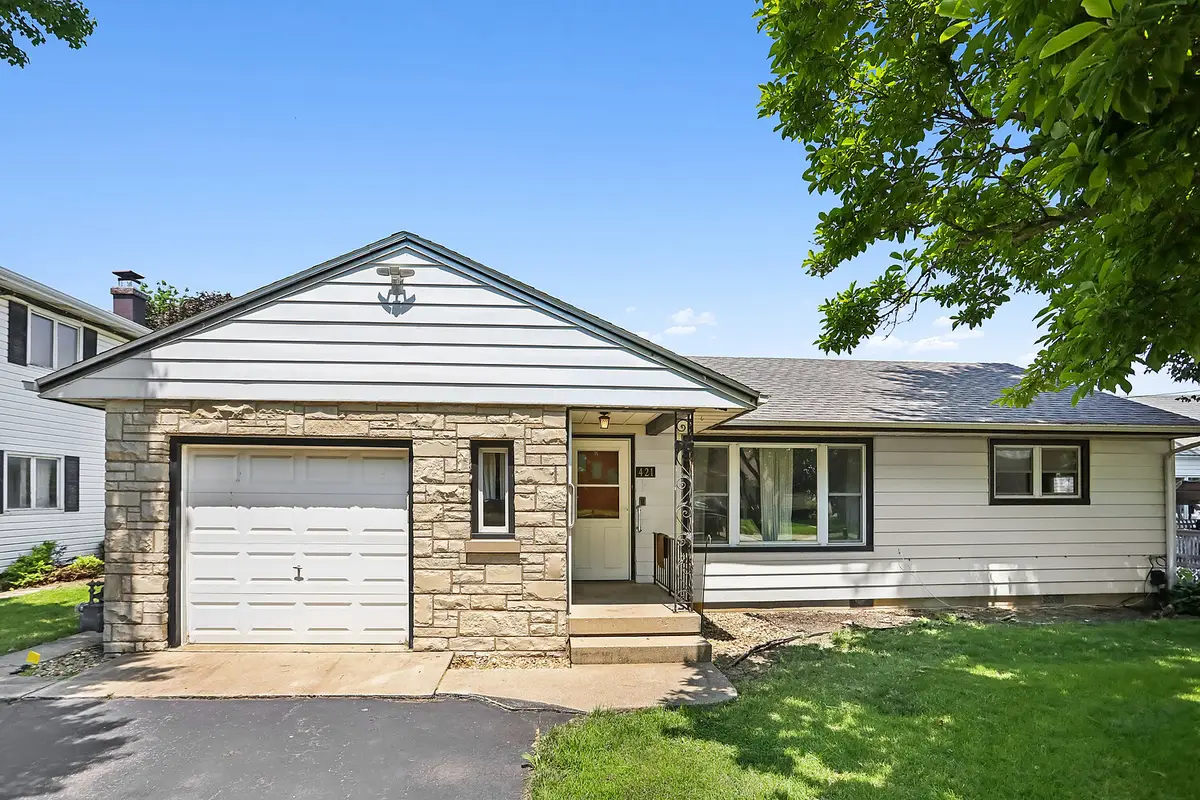 421 E South Street, Peotone, IL 60468 - #1