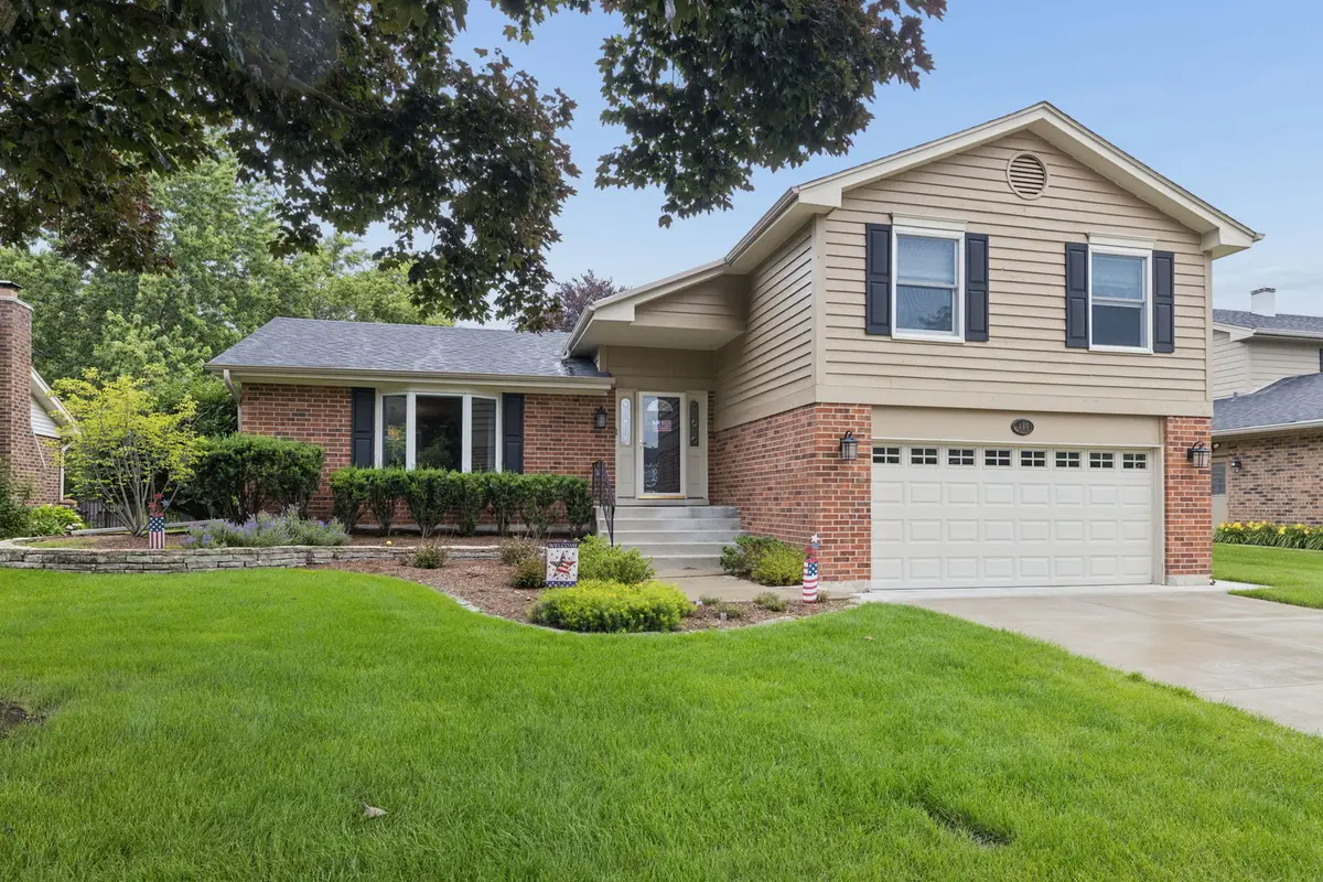 449 Farnham Lane, Wheaton, IL 60189 - #1