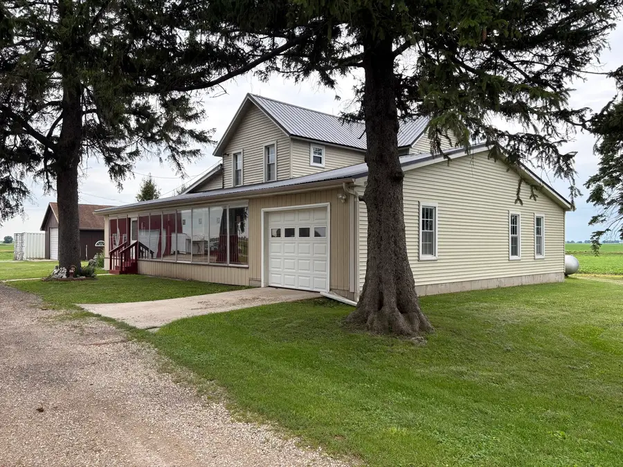 2563 Gurler Road, Rochelle, IL 61068 - #3