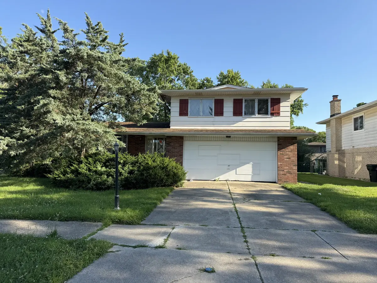 1022 W Nevada Street, Glenwood, IL 60425 - #1