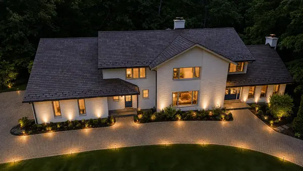 1221 Loch Lane, Lake Forest, IL 60045