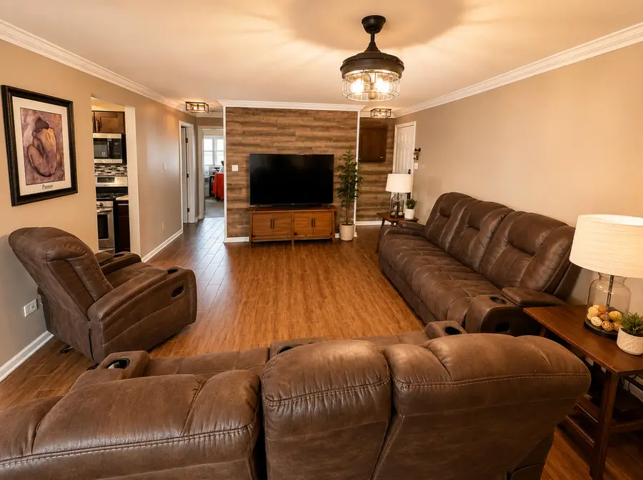 7101 98th Street #301, Chicago Ridge, IL 60415 - #3