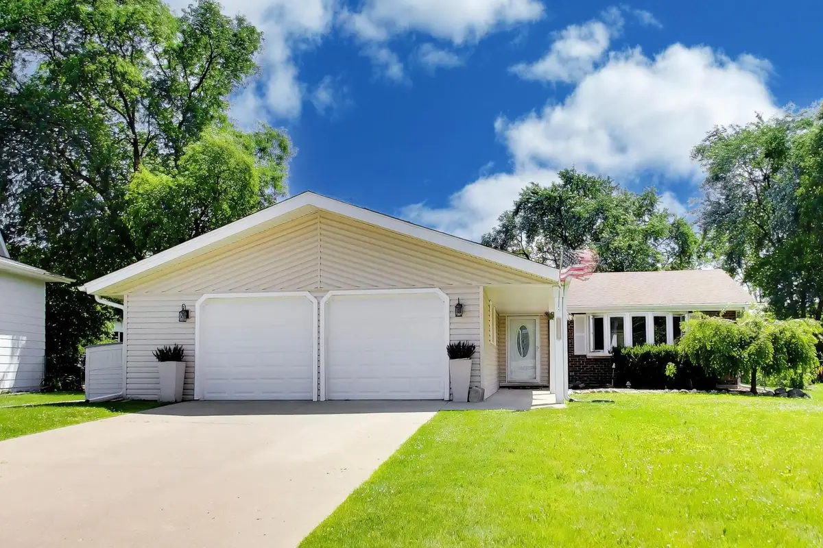 1113 W Weathersfield Way, Schaumburg, IL 60193 - #1
