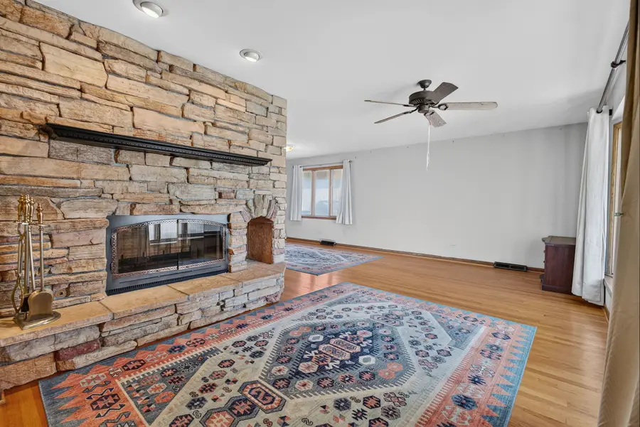10628 Lockwood Avenue, Oak Lawn, IL 60453 - #3