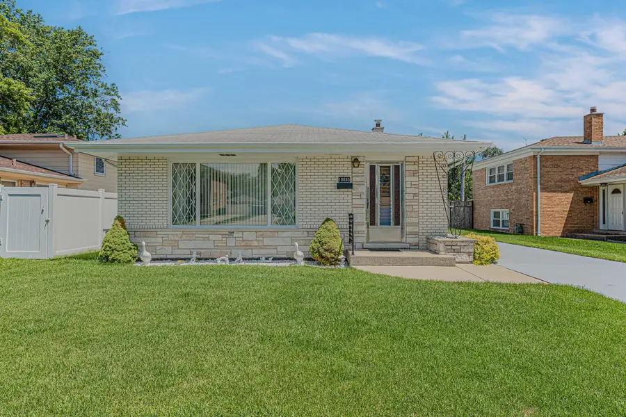 10533 Lavergne Avenue, Oak Lawn, IL 60453 - #2