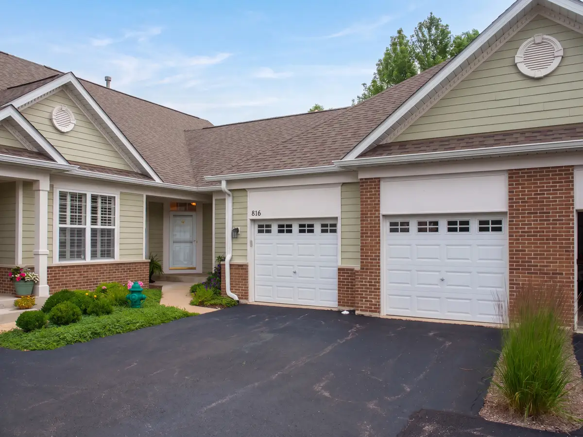 816 Cambridge Drive, Batavia, IL 60510 - #1
