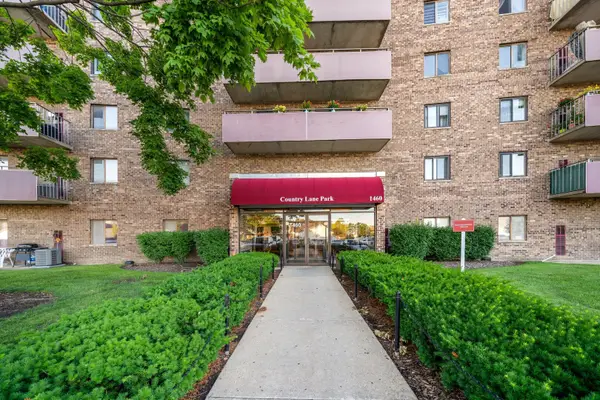 1460 Fairlane Drive #312, Schaumburg, IL 60193