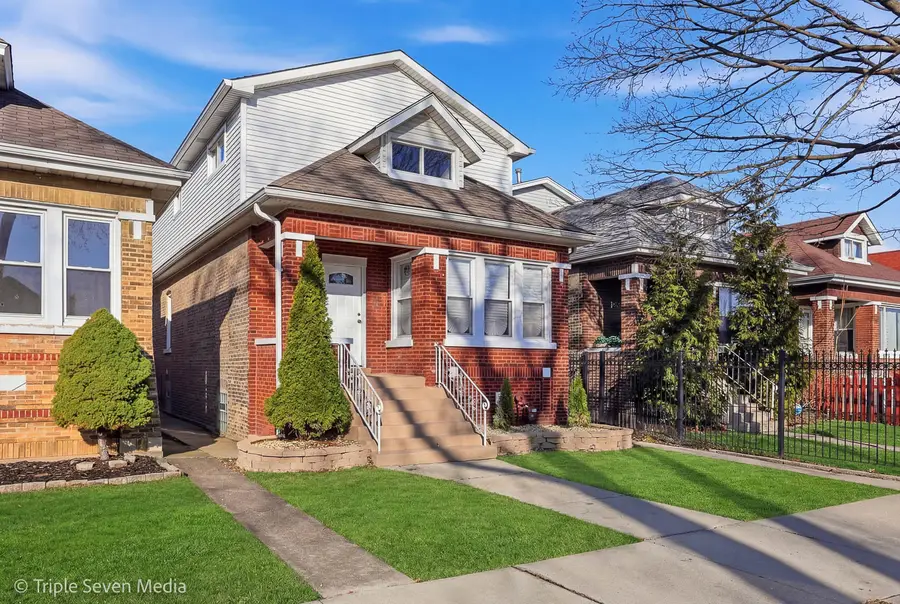 7520 S Carpenter Street, Chicago, IL 60620 - #2
