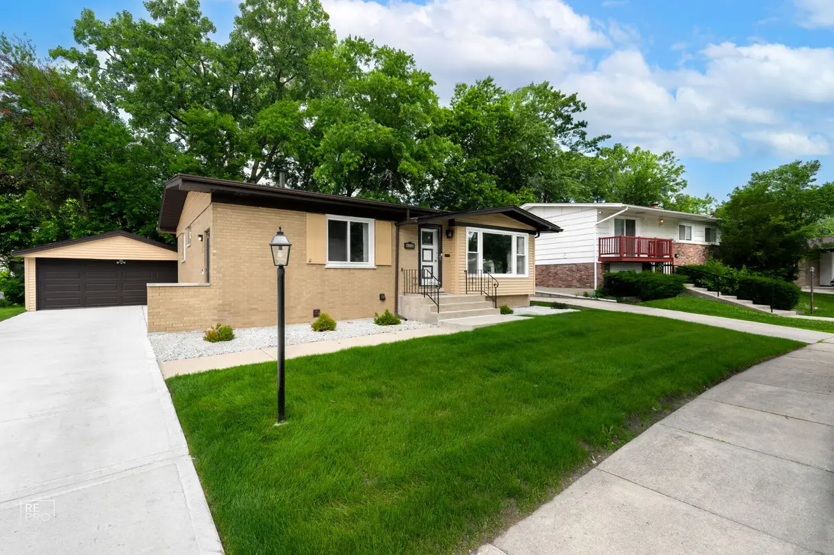 406 N Park Drive, Glenwood, IL 60425 - #1